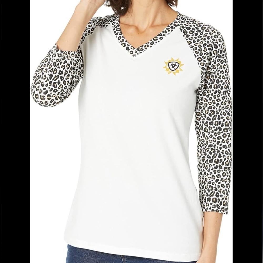 Ariat 3/4 Sleeve White & Leopard Print Thunderbird V Neck Shirt Size Med